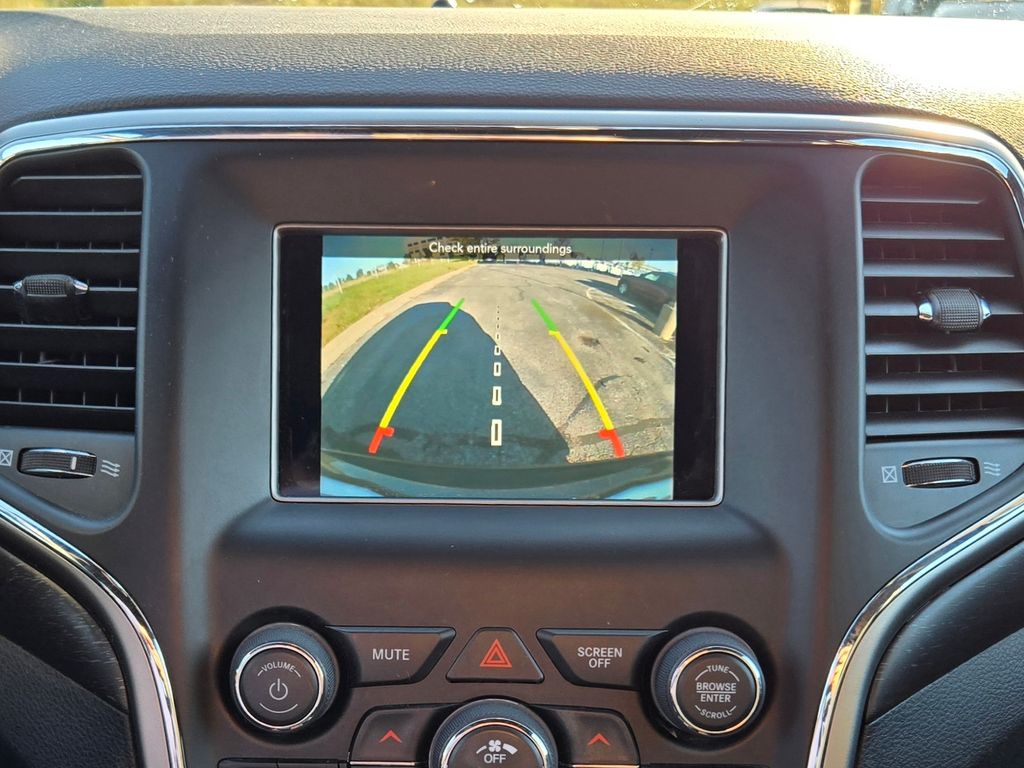 2018 Jeep Grand Cherokee Laredo photo 20