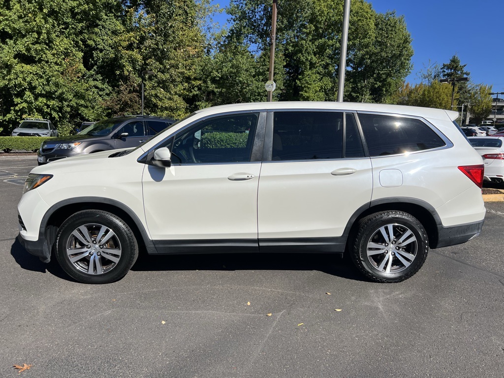 2017 Honda Pilot EX photo 3