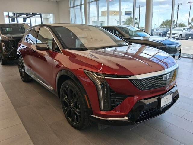 2025 Cadillac OPTIQ Luxury 1's photo