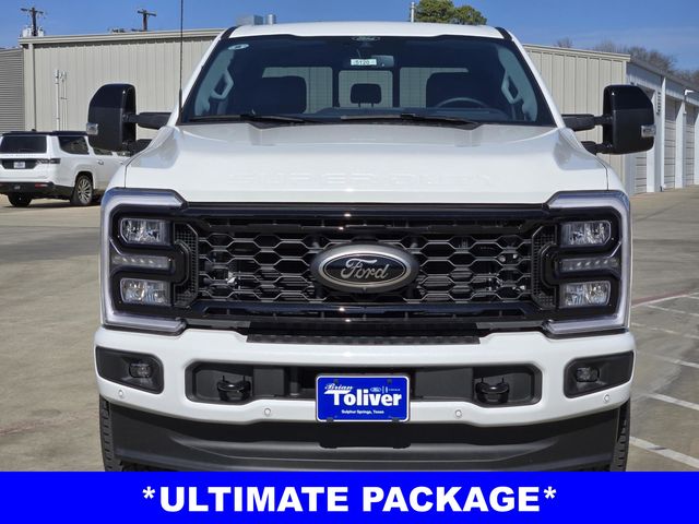 2025 Ford F-250 Lariat photo 2