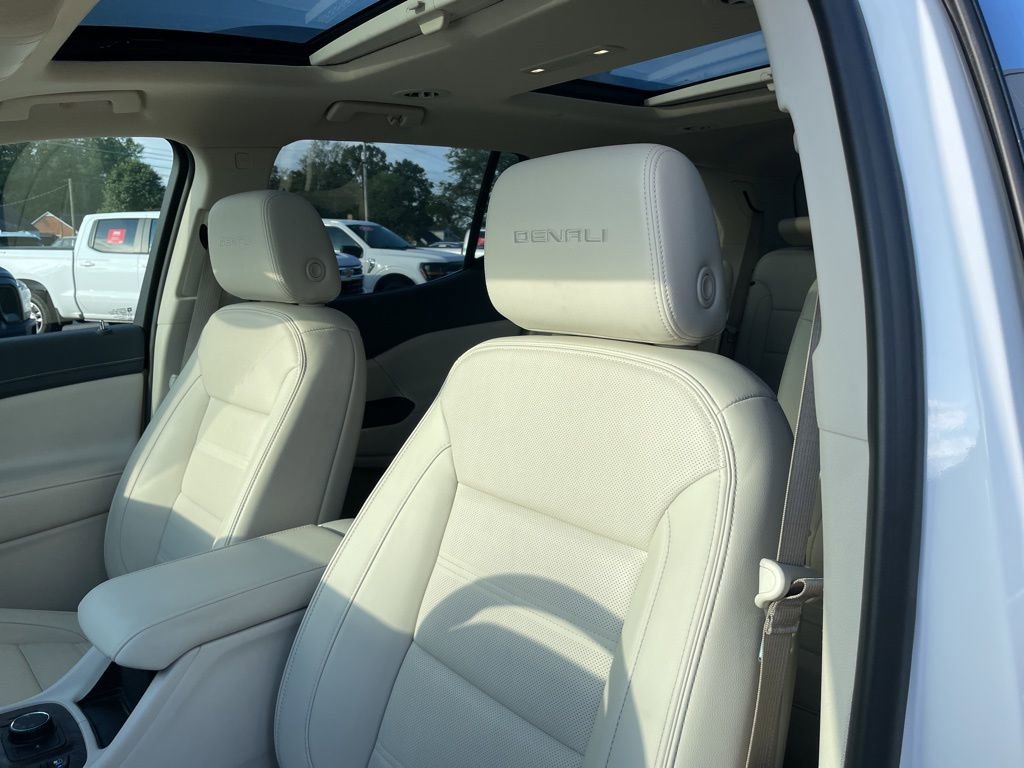 2023 Gmc Acadia Denali photo 4