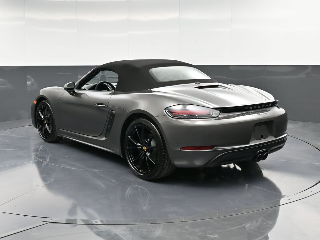 2025 Porsche Boxster photo 2