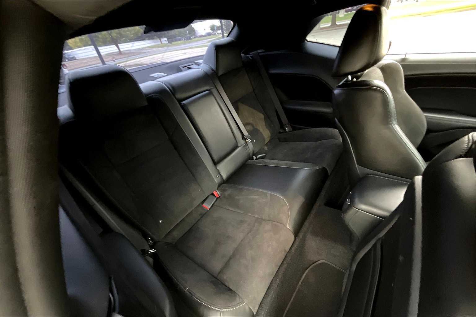 2021 Dodge Challenger R/T Scat Pack photo 18