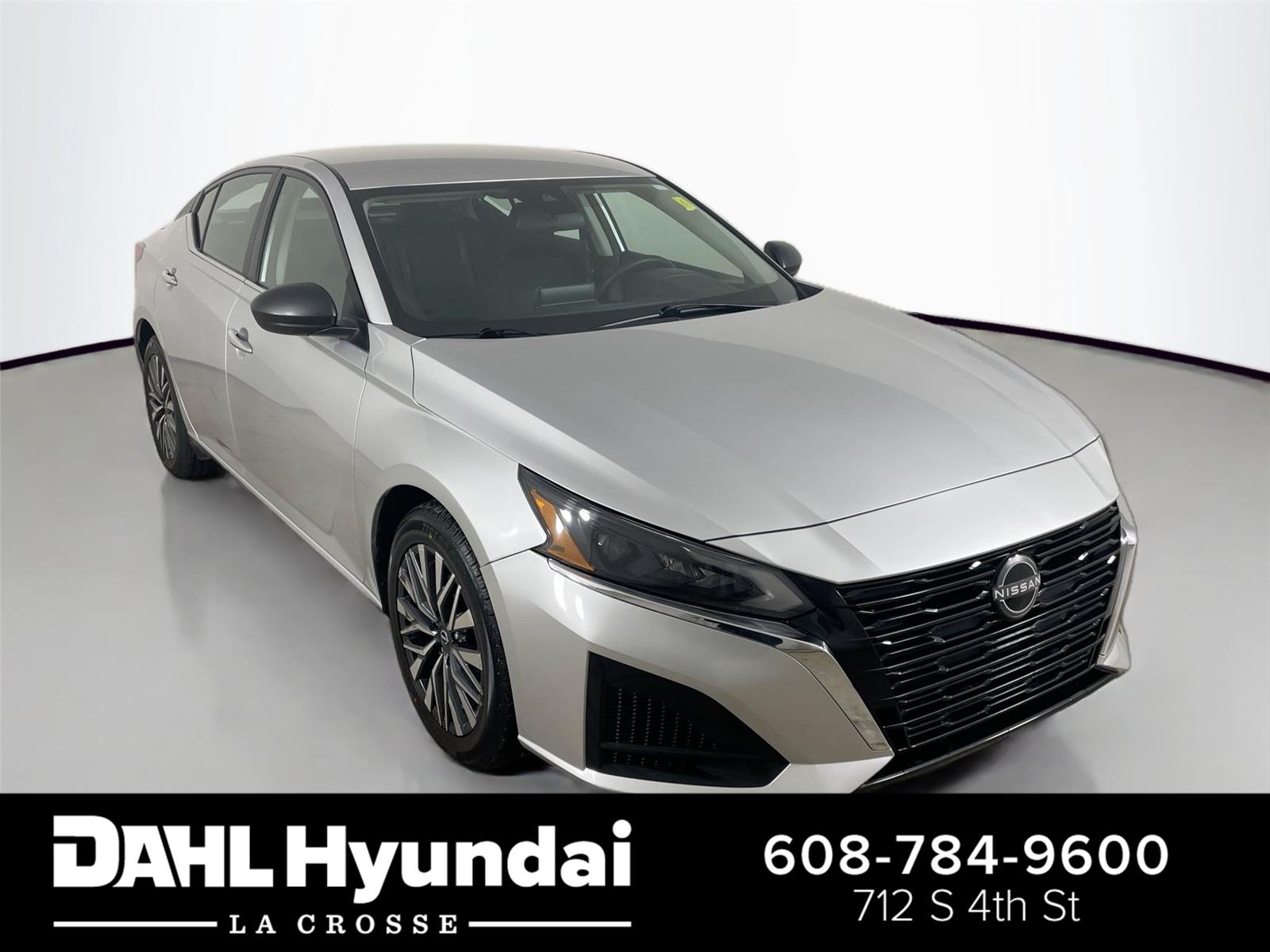 2024 Nissan Altima SV