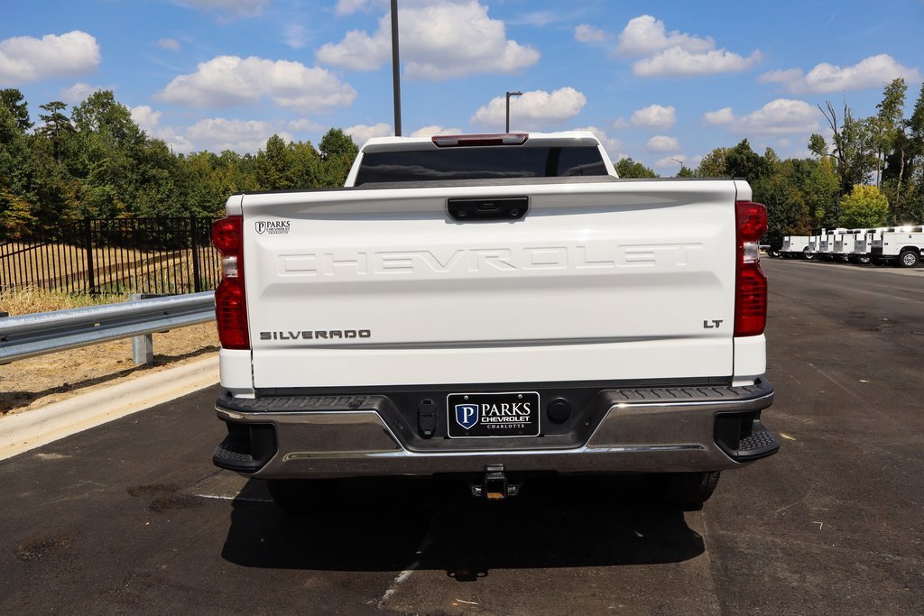 2023 Chevrolet Silverado 1500 LT photo 3
