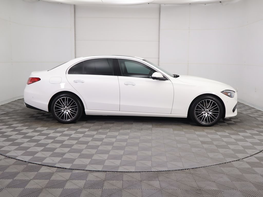 2025 Mercedes Benz C 300 photo 4