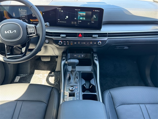 2025 Kia Sorento S photo 22