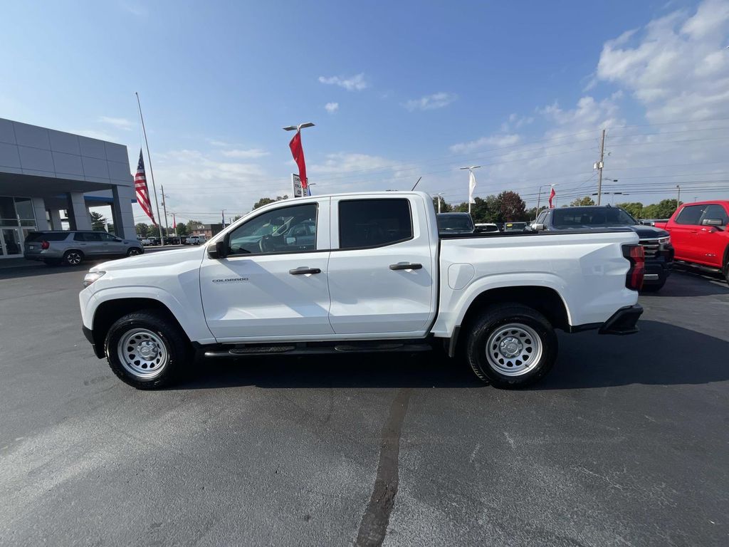 2023 Chevrolet Colorado Work Truck photo 4