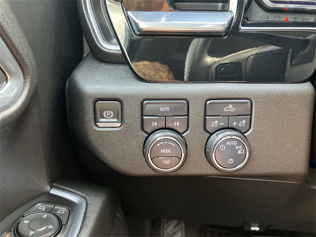 2024 Chevrolet Silverado 1500 LT photo 9