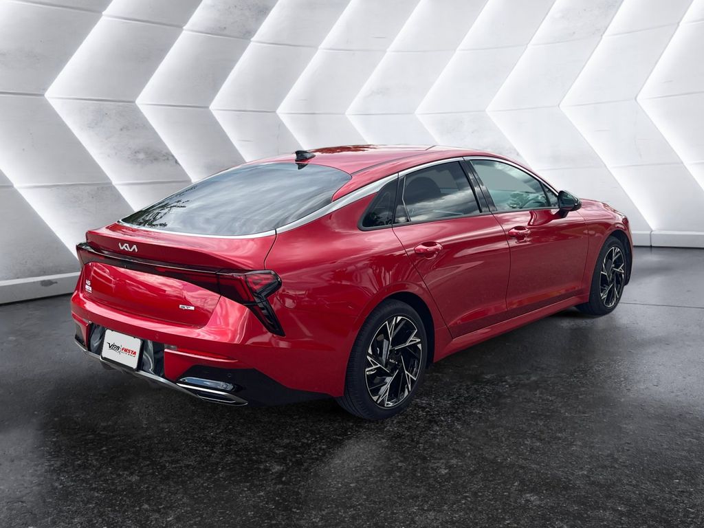 2025 Kia K5 GT-Line photo 4