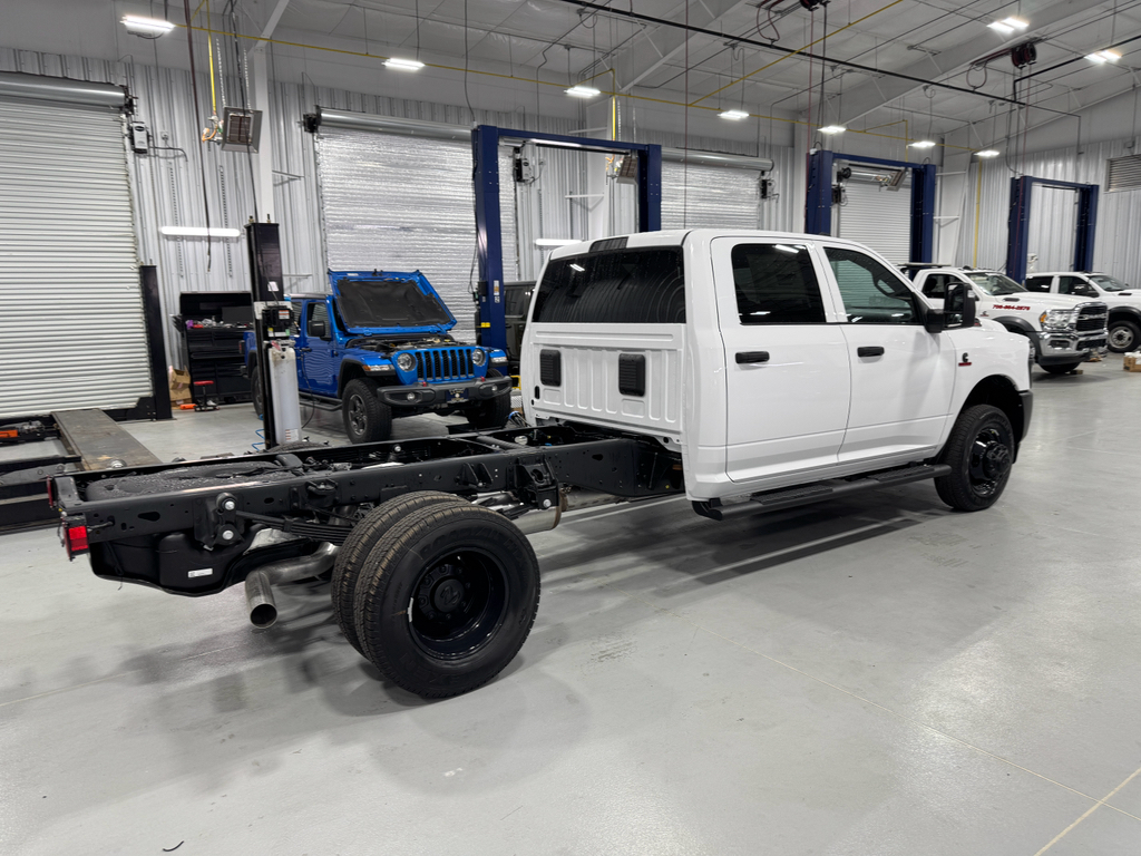 2025 Ram 3500 Tradesman photo 7