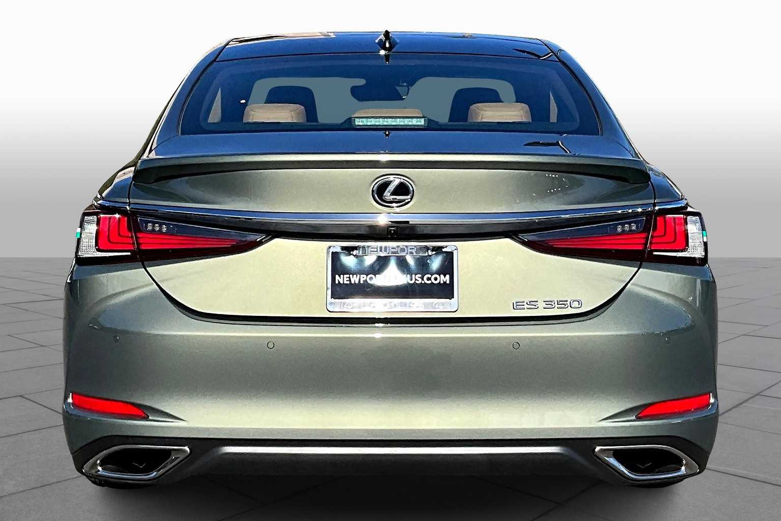 2025 Lexus ES 350 photo 4