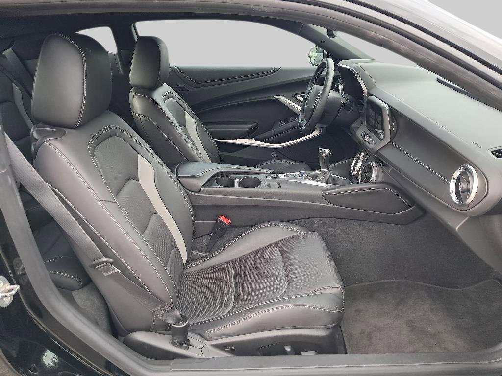 2018 Chevrolet Camaro 2LT 3LT photo 12