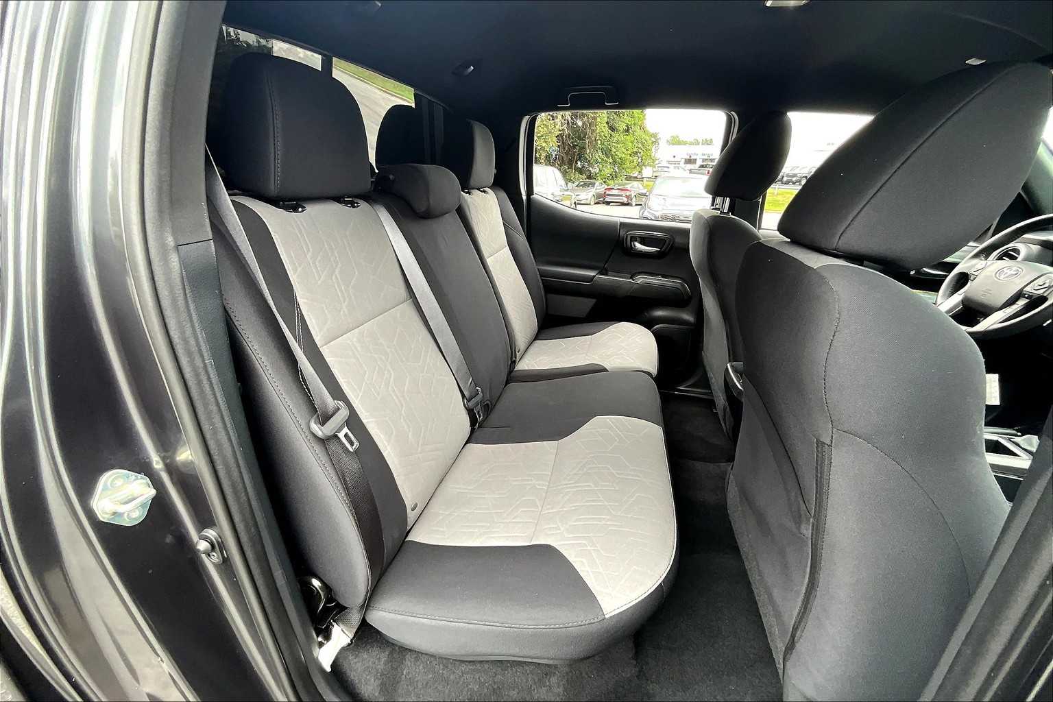 2020 Toyota Tacoma TRD 4x4 Double Cab V6 photo 18