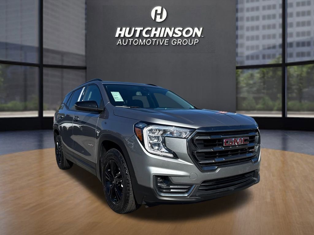 2023 GMC Terrain AT4's photo
