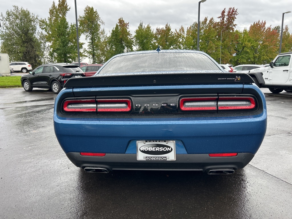 2022 Dodge Challenger R/T Scat Pack Widebody photo 4