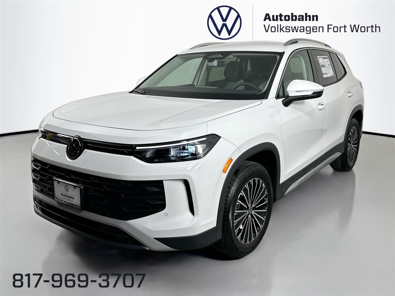 2025 Volkswagen Tiguan S's photo