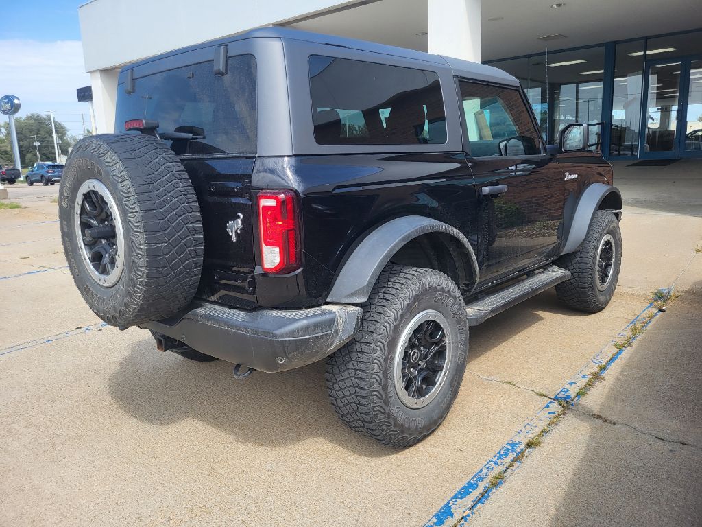 2021 Ford Bronco Black Diamond photo 2