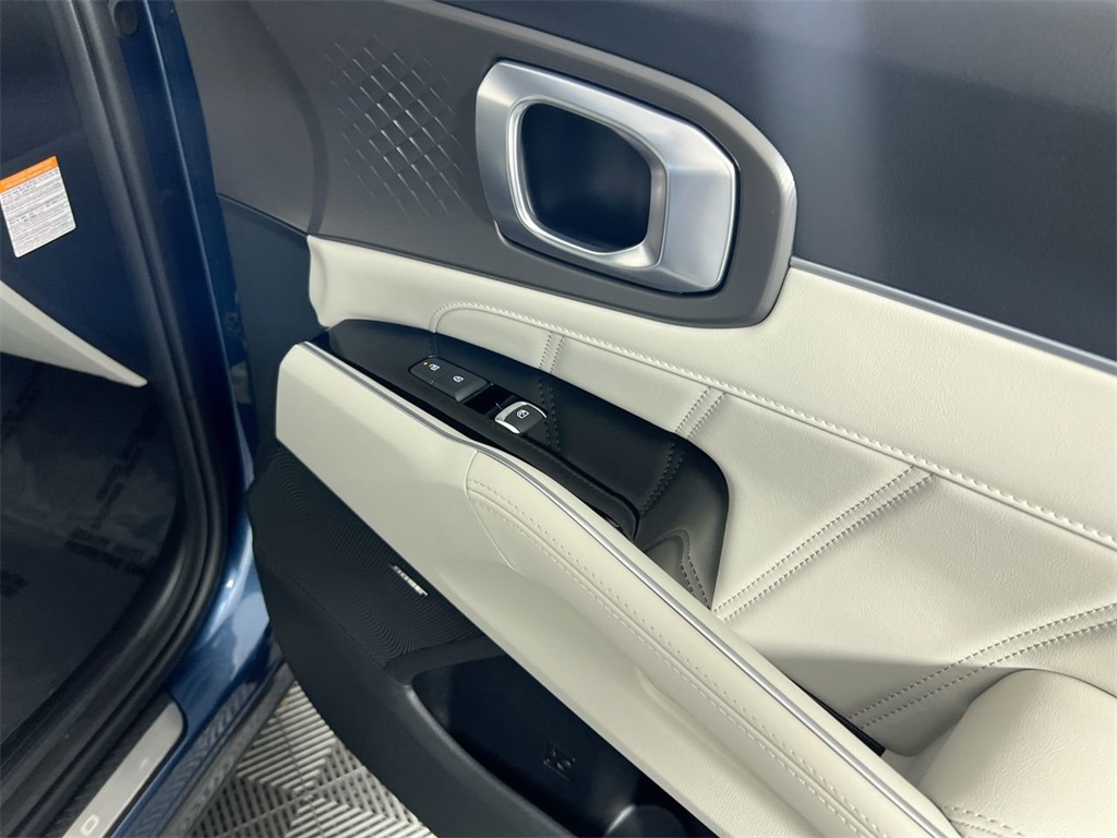 2025 Kia Sorento Hybrid SX Prestige photo 29