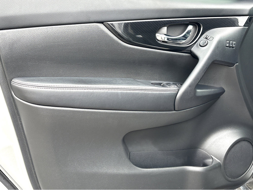 2019 Nissan Rogue SL photo 13