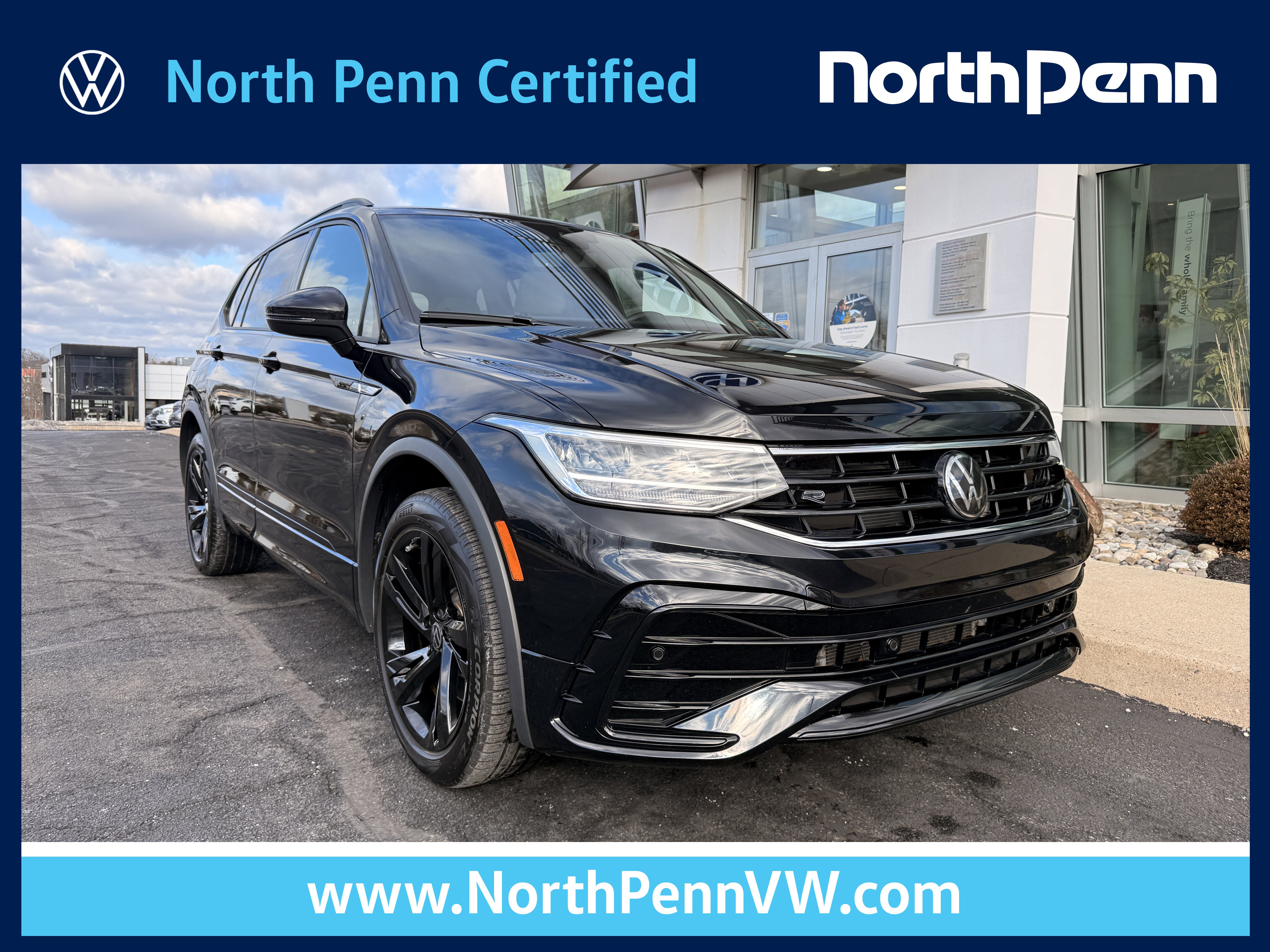 2024 Volkswagen Tiguan SE R-LINE BLACK's photo