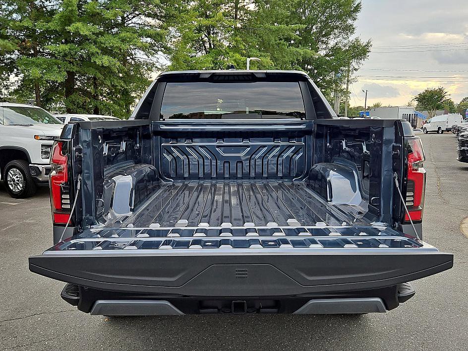 2026 Chevrolet Silverado EV Trail Boss photo 4