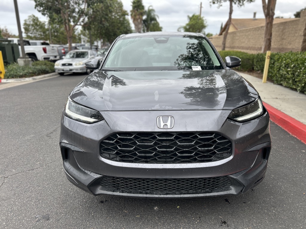 2025 Honda HR-V LX photo 2