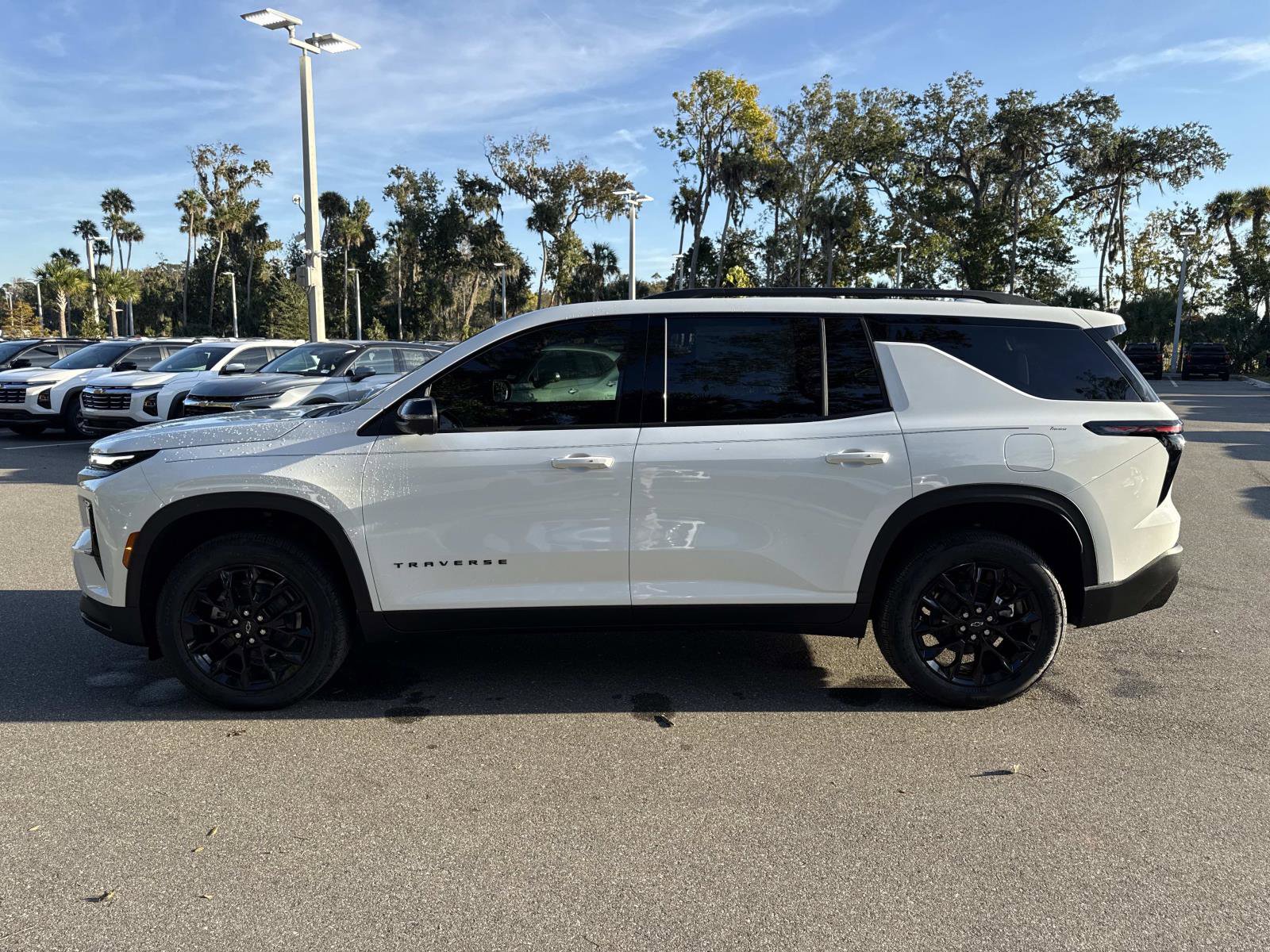 2026 Chevrolet Traverse photo 3