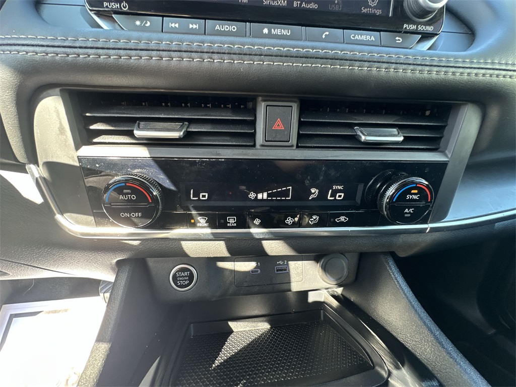 2023 Nissan Rogue SV photo 17