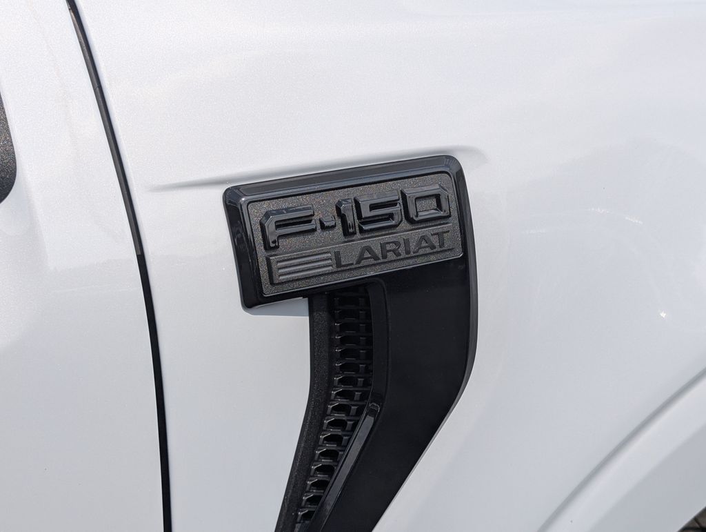2025 Ford F-150 Lariat photo 15