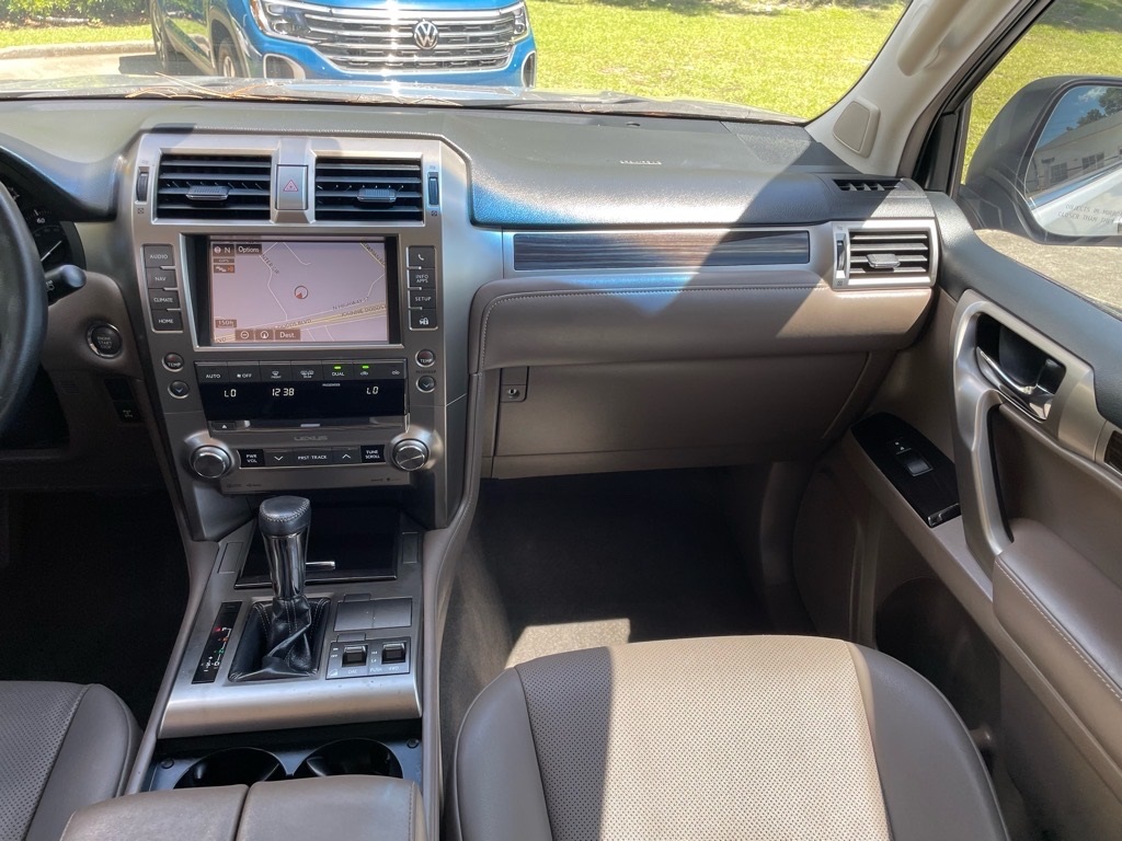 2019 Lexus GX 460 photo 6