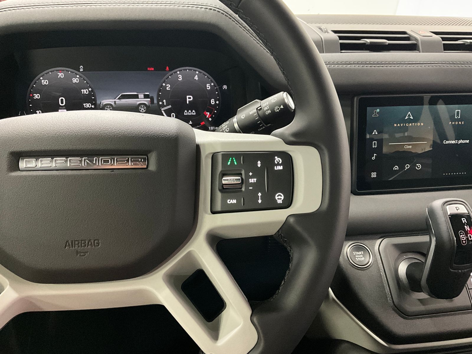 New 2024 Land Rover Defender 110 S 4D Sport Utility in Des Moines 