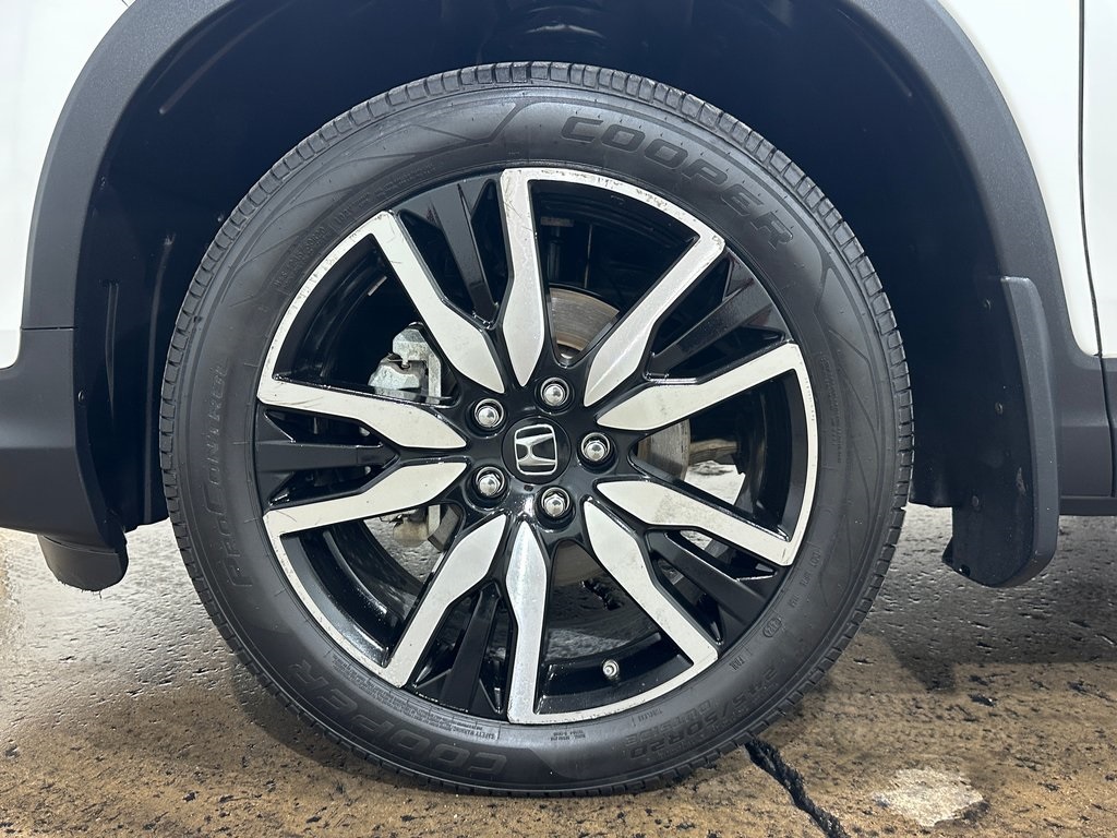 2021 Honda Pilot Touring photo 2