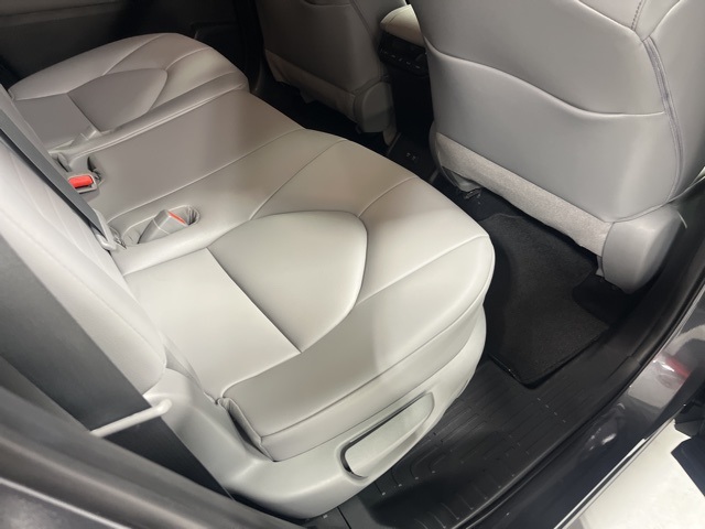 2021 Toyota Highlander XLE photo 21