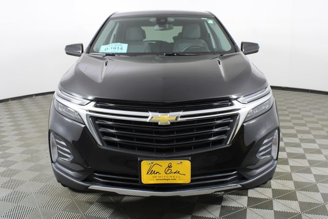 2022 Chevrolet Equinox LT photo 2