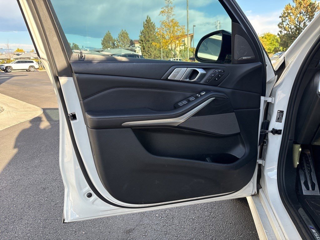 2020 Bmw X7 M50i photo 9