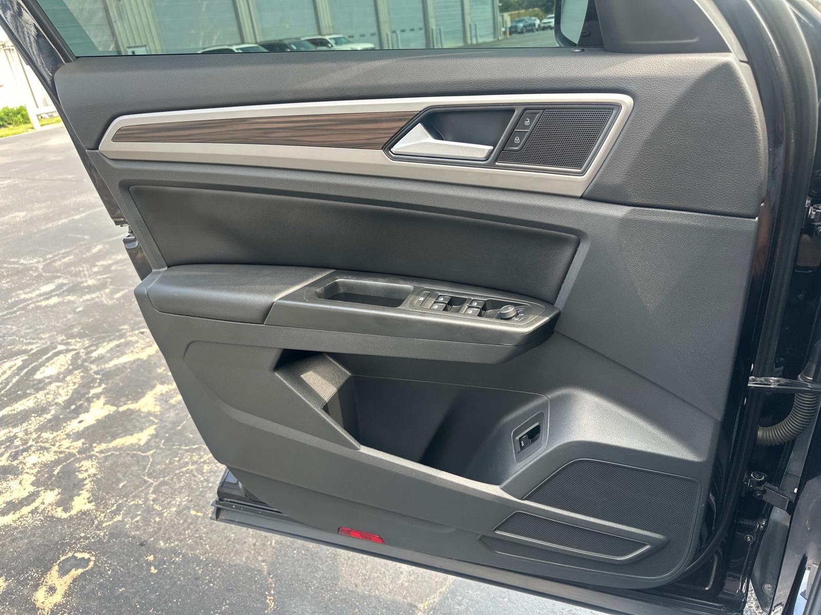 2021 Volkswagen Atlas SE photo 14