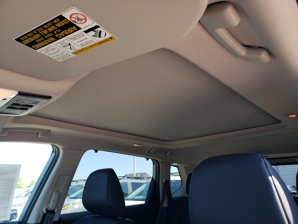 2026 Nissan Rogue SV photo 9