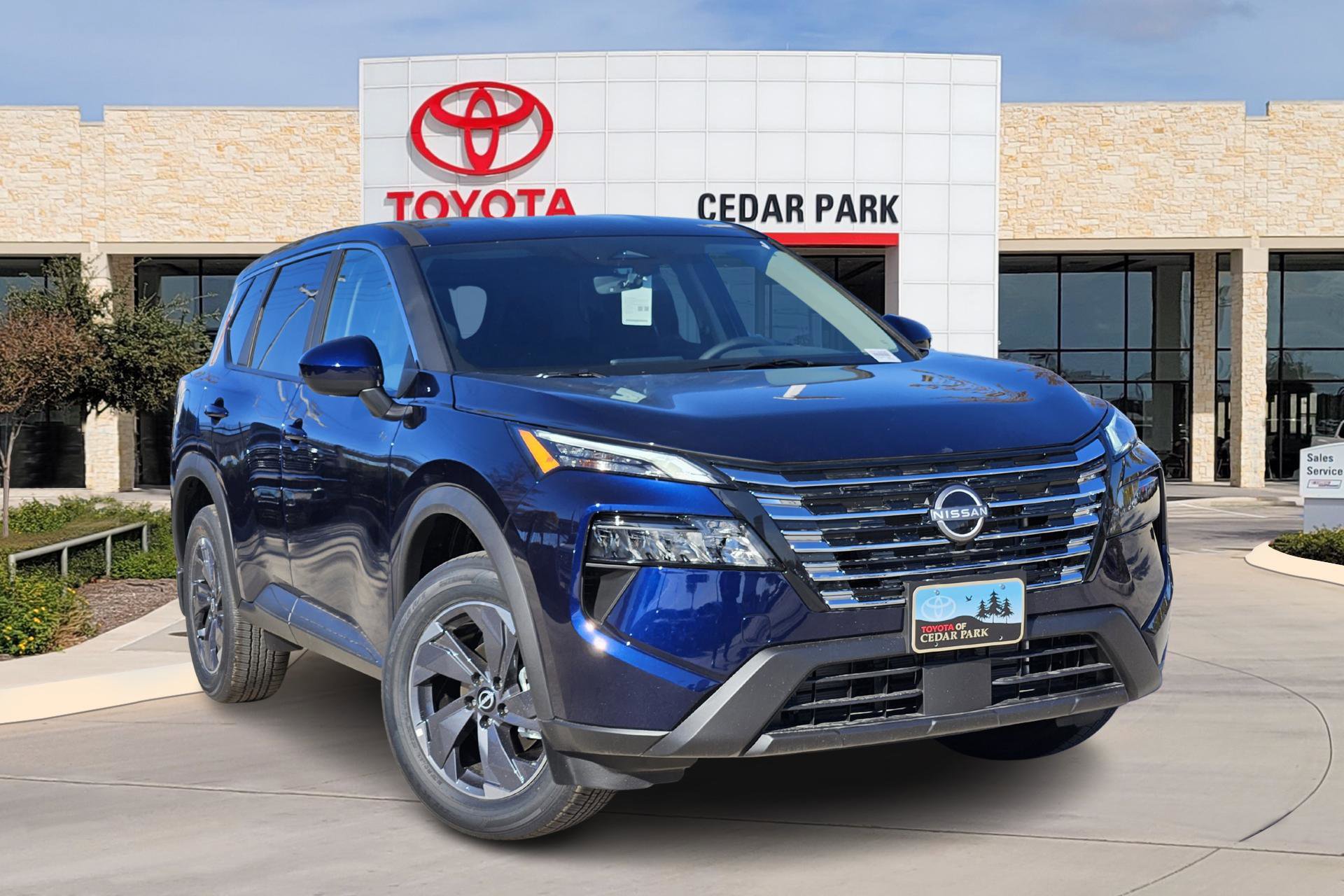 2026 Nissan Rogue SV's photo