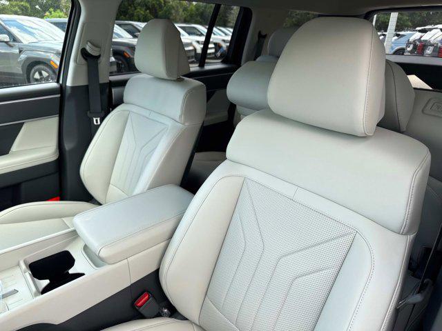 2026 Hyundai Santa Fe SEL photo 8