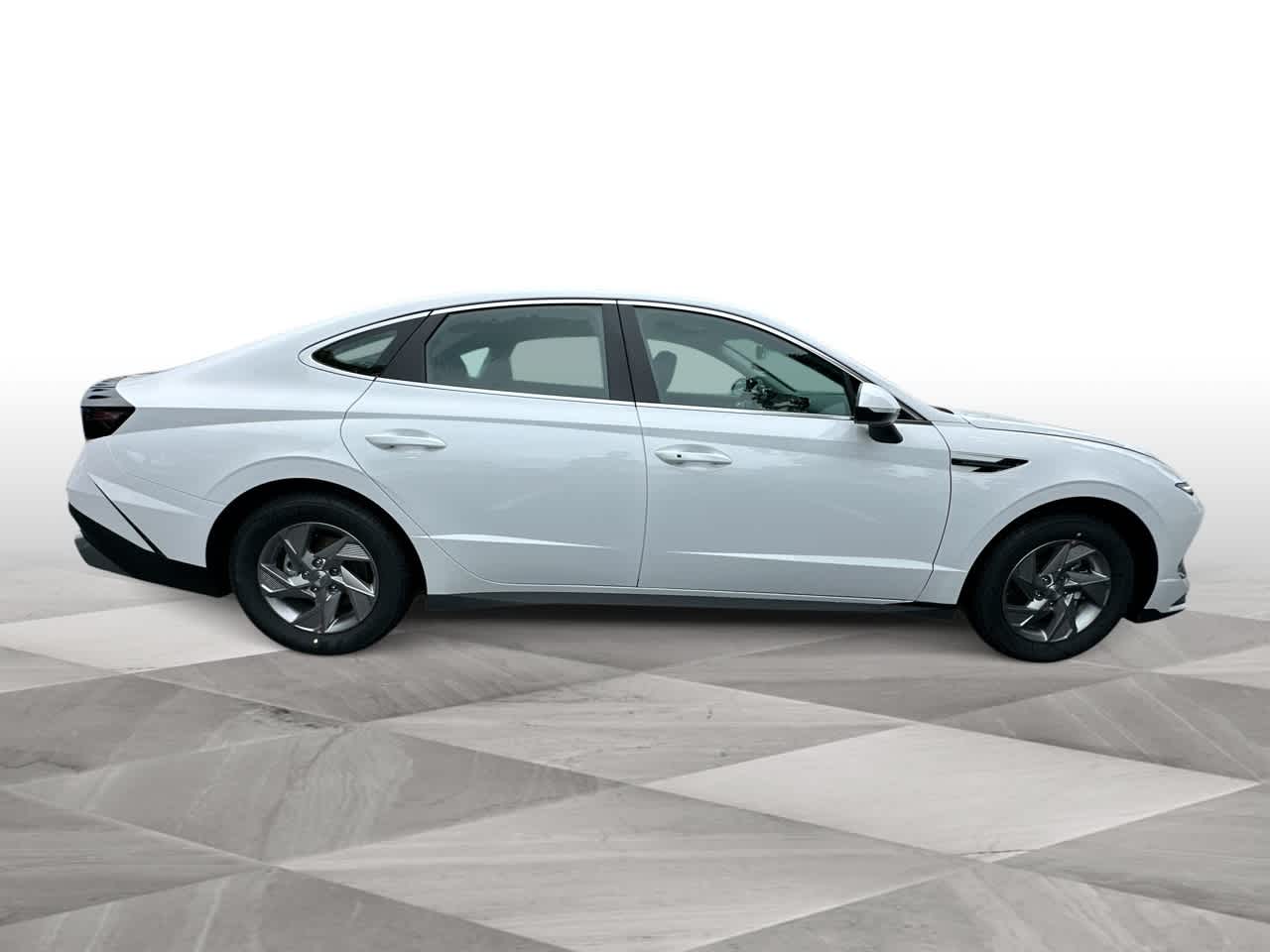 2026 Hyundai Sonata SE photo 9