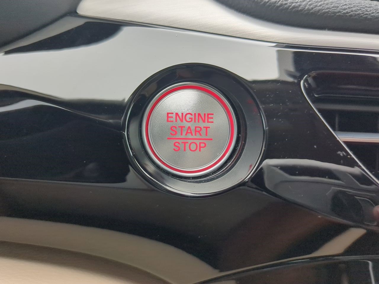 2025 Acura MDX SH-AWD photo 31