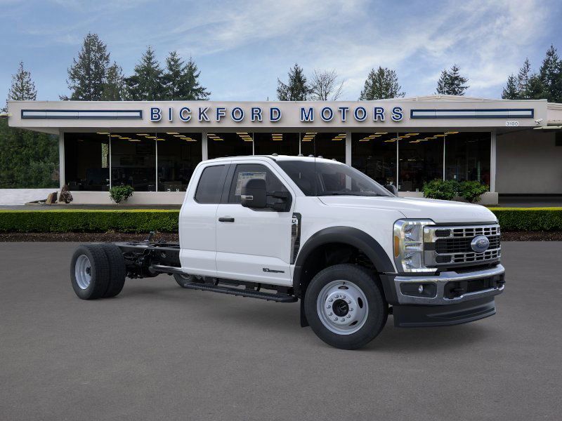 2025 Ford F-450 XL photo 3
