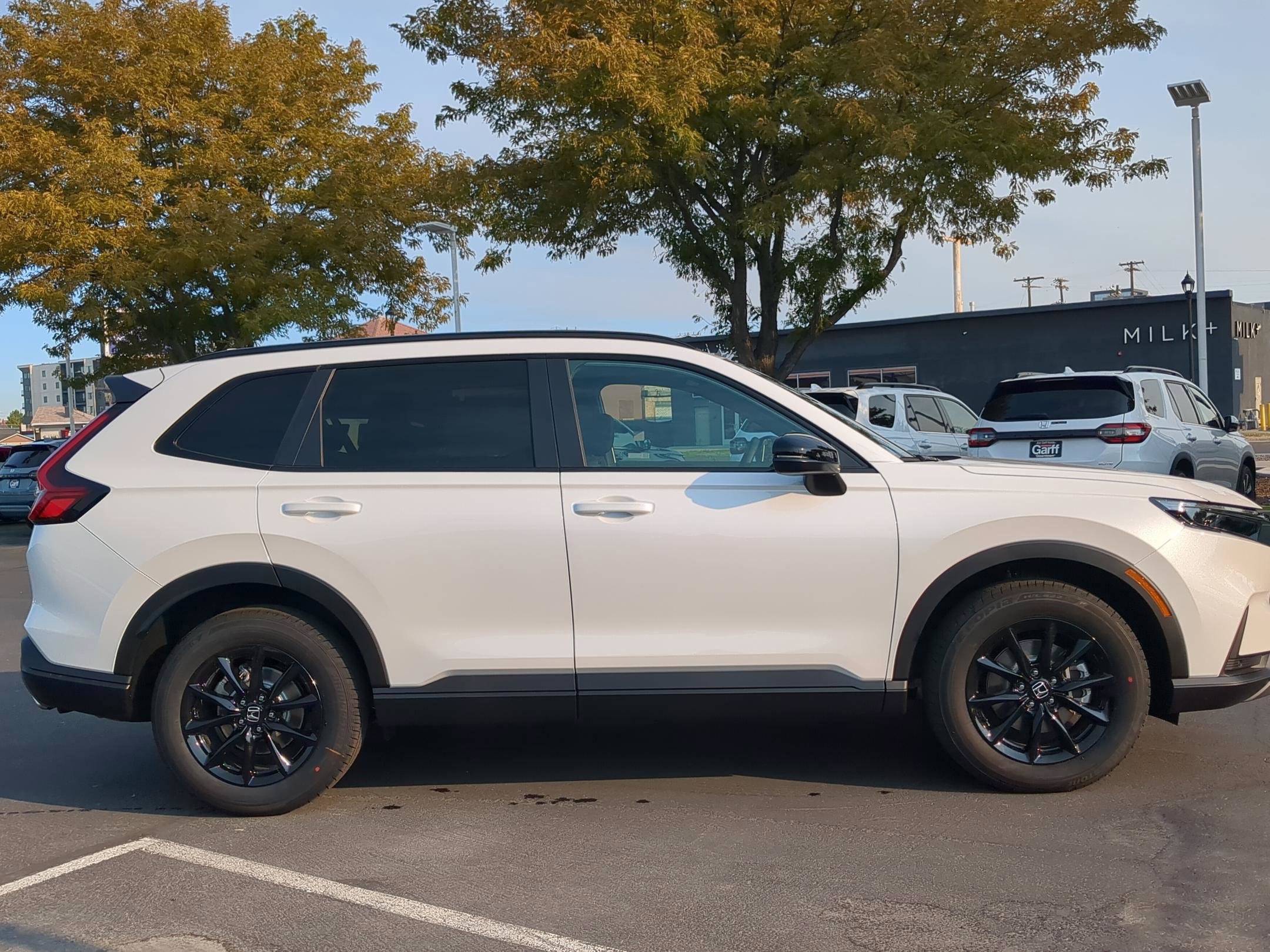 2026 Honda CR-V Hybrid Sport-L photo 2