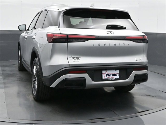 2023 Infiniti QX60 Luxe photo 2