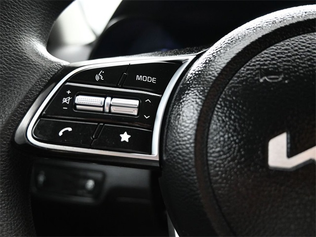 2023 Kia Forte LXS photo 23