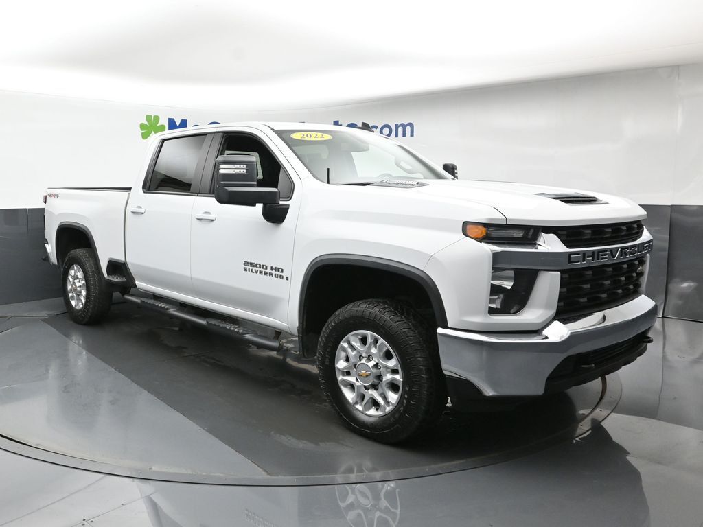 2022 Chevrolet Silverado 2500HD LT photo 2