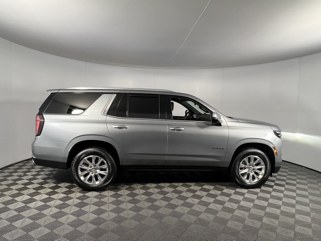 2025 Chevrolet Tahoe Premier photo 3