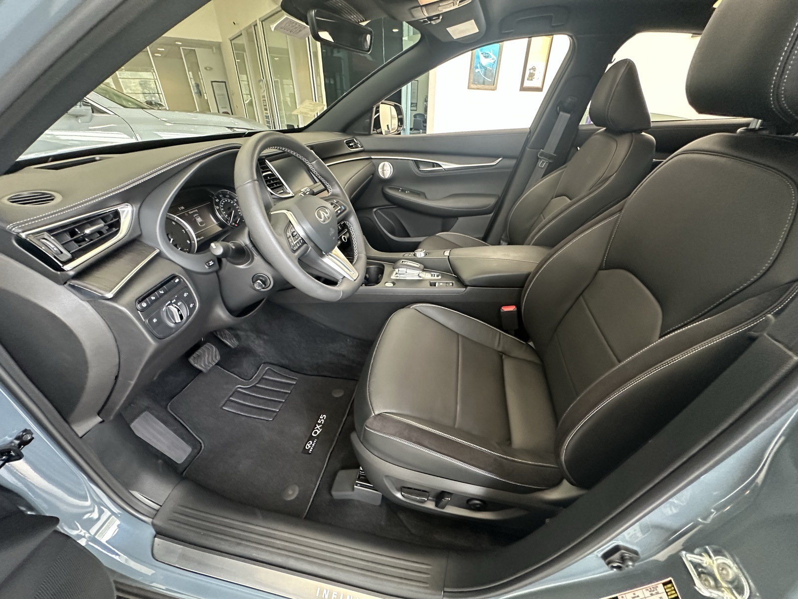 2025 Infiniti QX55 Sensory photo 12