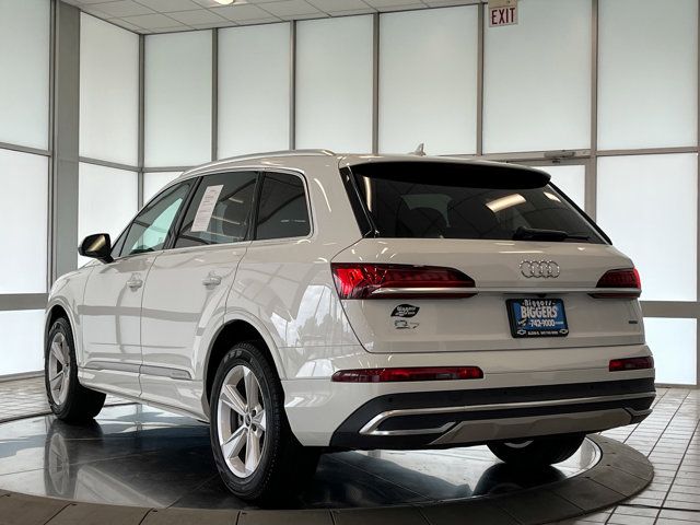 2022 Audi Q7 55 Premium photo 6
